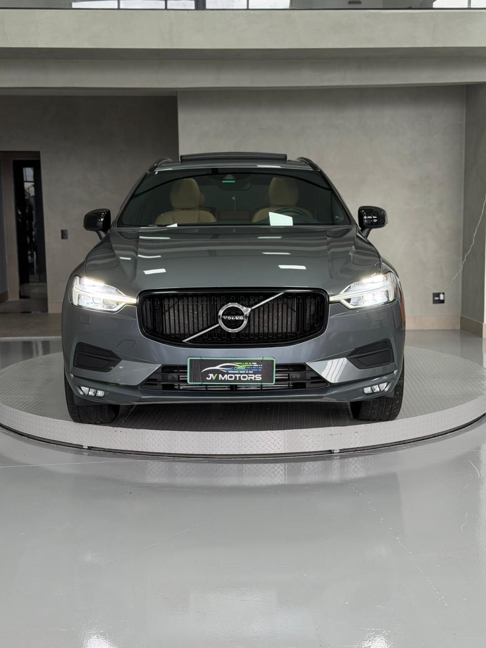 volvo xc60 T5 Momentum 2.0 AWD